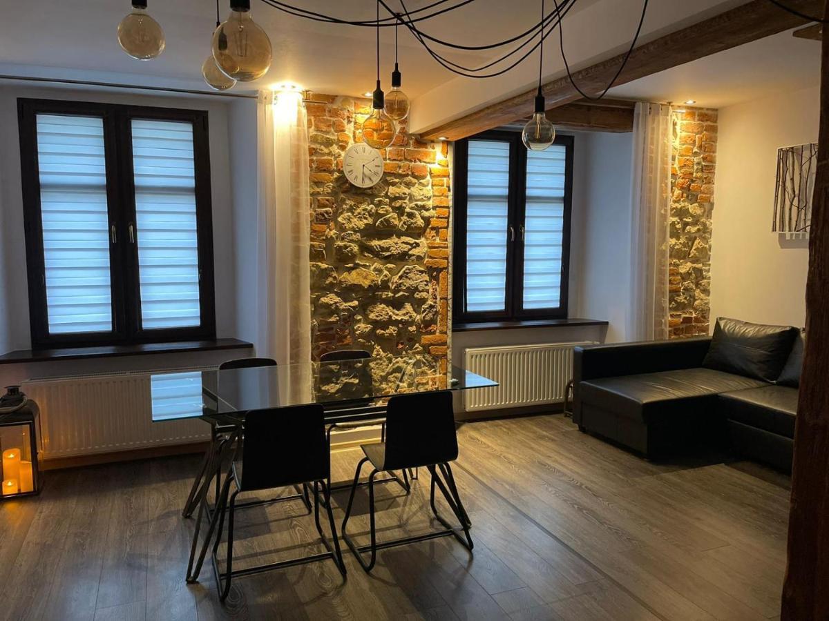 Apartament Przy Ratuszu โควอตสโก ภายนอก รูปภาพ