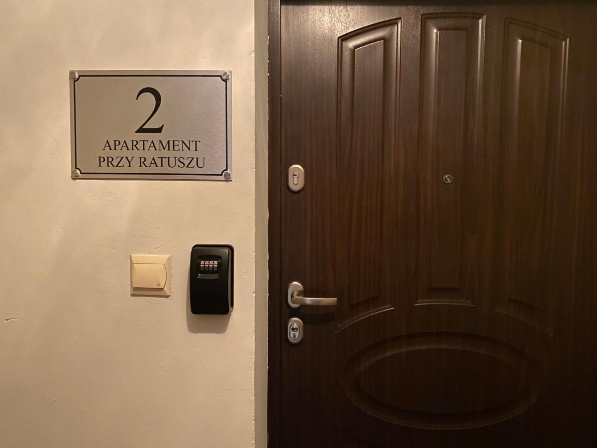 Apartament Przy Ratuszu โควอตสโก ภายนอก รูปภาพ