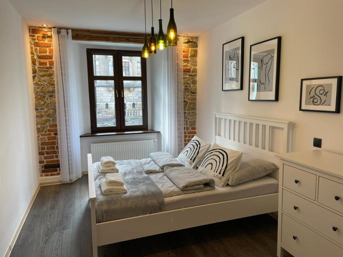 Apartament Przy Ratuszu โควอตสโก ภายนอก รูปภาพ