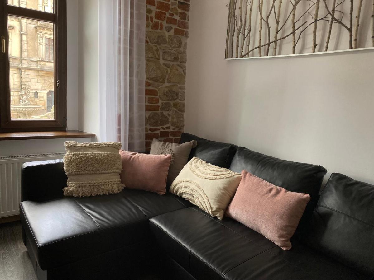 Apartament Przy Ratuszu โควอตสโก ภายนอก รูปภาพ