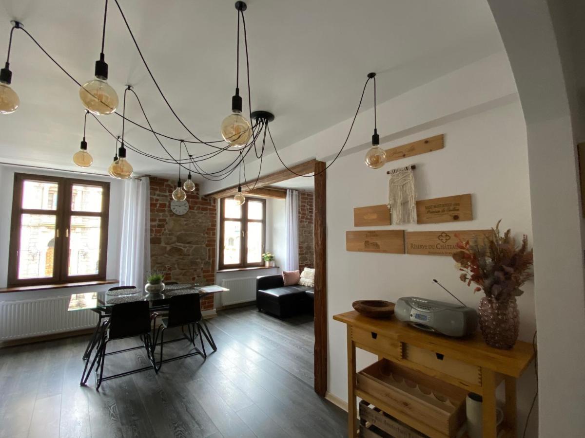Apartament Przy Ratuszu โควอตสโก ภายนอก รูปภาพ