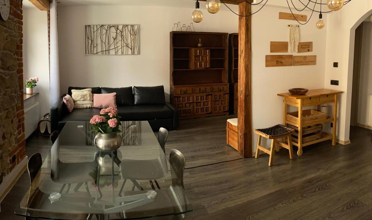 Apartament Przy Ratuszu โควอตสโก ภายนอก รูปภาพ