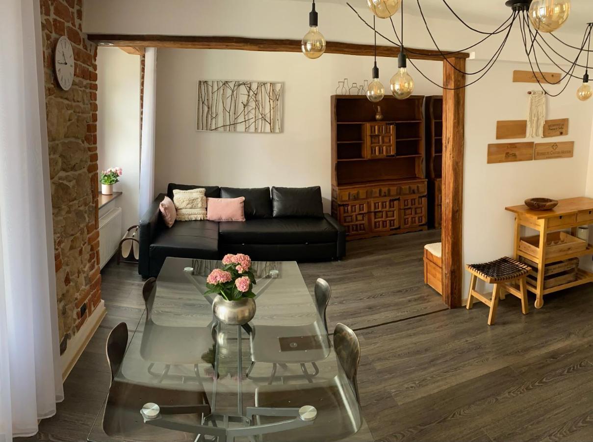 Apartament Przy Ratuszu โควอตสโก ภายนอก รูปภาพ