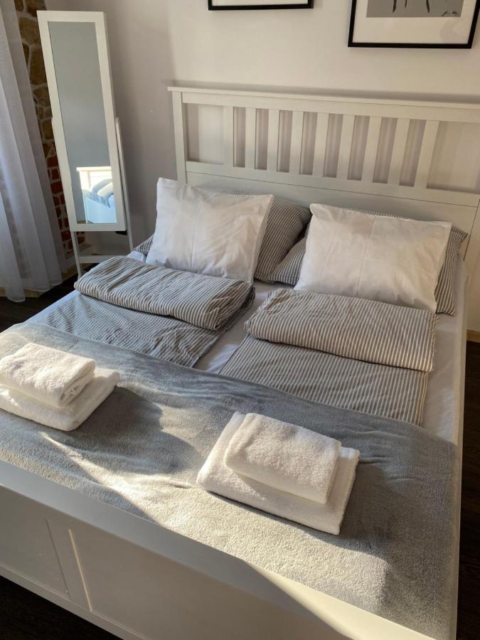 Apartament Przy Ratuszu โควอตสโก ภายนอก รูปภาพ